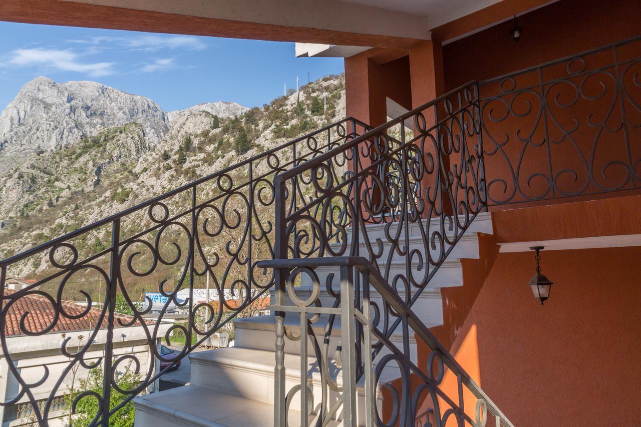Apartment Damjan Kotor Exterior foto